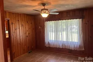 1164 Leigh Cir, Charlotte, NC 28216 - Photo 7