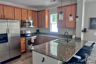 2104 Ayrsley Town Blvd, Charlotte, NC 28273 - Photo 3