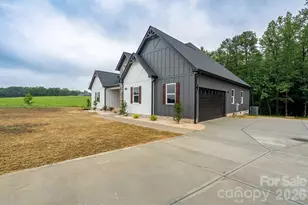 1007 Harrogate Dr, Bessemer City, NC 28016 - Photo 5