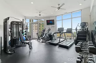 333 W Trade St, Charlotte, NC 28202 - Photo 19
