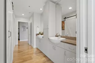 333 W Trade St, Charlotte, NC 28202 - Photo 11