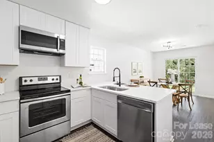 913 Tennyson Dr, Charlotte, NC 28208 - Photo 3