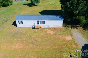 1341 Freedom Ln, Newton, NC 28658 - Photo 1