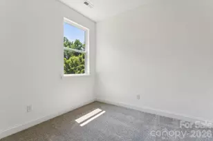 706 N 9th St, Bessemer City, NC 28016 - Photo 21