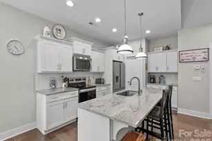 76 S Anvil Ave, Hendersonville, NC 28792 - Photo 9