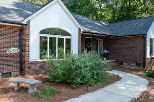 151 Harbourtown Dr, Kings Mountain, NC 28086 - Photo 5