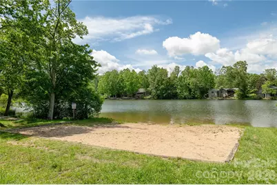 32 Beechwood Lakes Drive, Hendersonville, NC 28792 - Photo 25