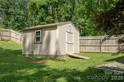 32 Beechwood Lakes Drive, Hendersonville, NC 28792 - Photo 19