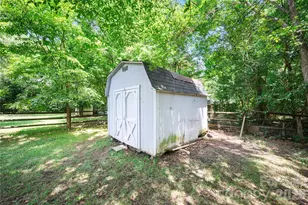 13000 Greycrest Dr, Charlotte, NC 28278 - Photo 35