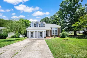 13000 Greycrest Dr, Charlotte, NC 28278 - Photo 1