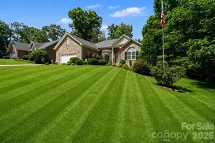 3563 Wandering Ln NE, Hickory, NC 28601 - Photo 3