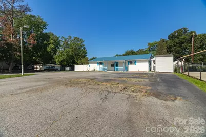 944 Fisher Ferry Street, Thomasville, NC 27360 - Photo 3