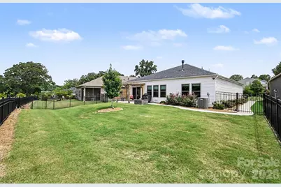 9330 Festival Way, Charlotte, NC 28215 - Photo 23