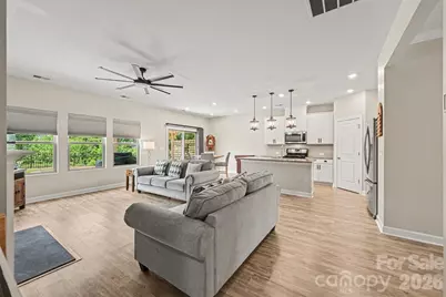 9330 Festival Way, Charlotte, NC 28215 - Photo 5
