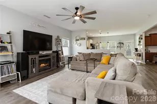 1248 Century Dr, Clover, SC 29710 - Photo 9