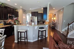 1005 Wainscott Dr, Waxhaw, NC 28173 - Photo 9