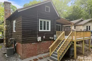23 Leatherwood Ln, Hendersonville, NC 28739 - Photo 13