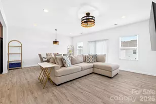 11012 Pagebrook Ln, Charlotte, NC 28214 - Photo 5