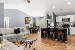 5917 Black Bear Ct, Charlotte, NC 28214 - Photo 5