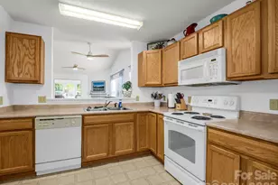 1706 Deermouse Way, Hendersonville, NC 28792 - Photo 5