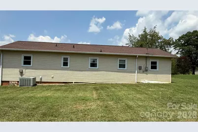 4072 Beach Road, Hudson, NC 28638 - Photo 13