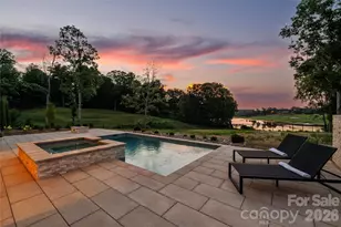 4816 Kelly Woods Ln, Charlotte, NC 28277 - Photo 3