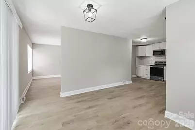 4800 Westridge Drive, Charlotte, NC 28208 - Photo 9