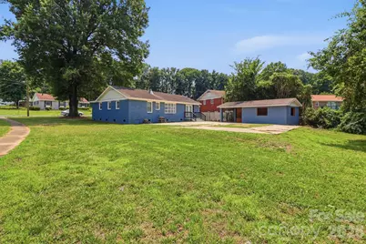 4800 Westridge Drive, Charlotte, NC 28208 - Photo 21