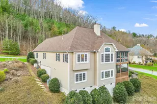 29 Spring Heights Ct, Hendersonville, NC 28791 - Photo 33