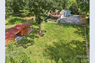 220 Bradshaw Avenue, Hendersonville, NC 28792 - Photo 9
