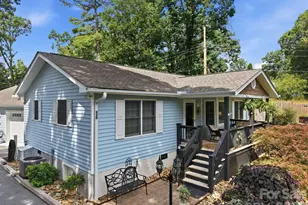 220 Bradshaw Ave, Hendersonville, NC 28792 - Photo 3