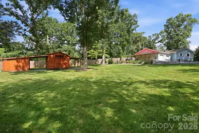 220 Bradshaw Avenue, Hendersonville, NC 28792 - Photo 45