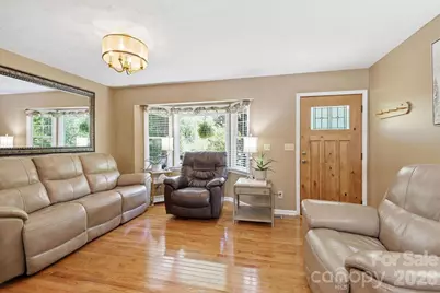 220 Bradshaw Avenue, Hendersonville, NC 28792 - Photo 17