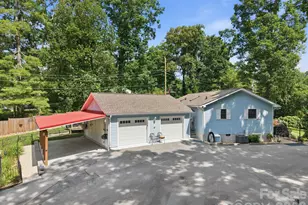 220 Bradshaw Ave, Hendersonville, NC 28792 - Photo 5