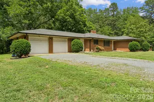 116 Maye St, Wingate, NC 28174 - Photo 3