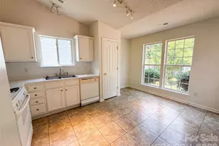 6318 Whispering Brook Ct, Charlotte, NC 28216 - Photo 7