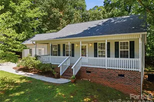 147 Valley Glen Dr, Troutman, NC 28166 - Photo 1
