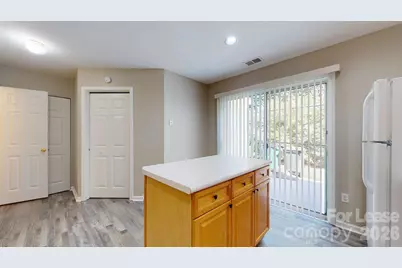 670 Emerald Cove Drive, Charlotte, NC 28262 - Photo 5
