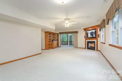 299 Carriage Summitt Way, Hendersonville, NC 28791 - Photo 35