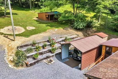 488 Wards Branch Road, Sugar Grove, NC 28679 - Photo 9