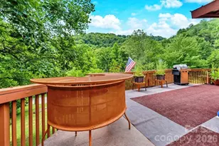 488 Wards Branch Rd, Sugar Grove, NC 28679 - Photo 13