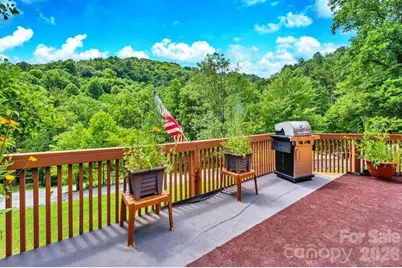 488 Wards Branch Road, Sugar Grove, NC 28679 - Photo 15
