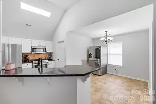 7206 Rock Island Rd, Charlotte, NC 28278 - Photo 11