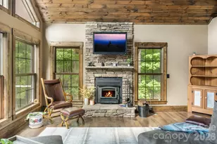 1009 Larkspur Trl, Banner Elk, NC 28604 - Photo 5