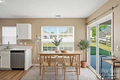 1528 Harland Street, Charlotte, NC 28216 - Photo 5