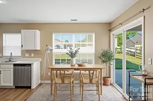 1528 Harland St, Charlotte, NC 28216 - Photo 5