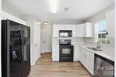 1528 Harland Street, Charlotte, NC 28216 - Photo 15