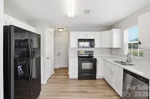 1528 Harland St, Charlotte, NC 28216 - Photo 15