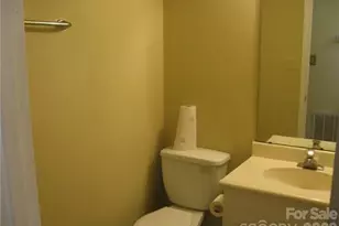 5322 Farm Pond Ln, Charlotte, NC 28212 - Photo 9