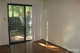 5322 Farm Pond Ln, Charlotte, NC 28212 - Photo 13